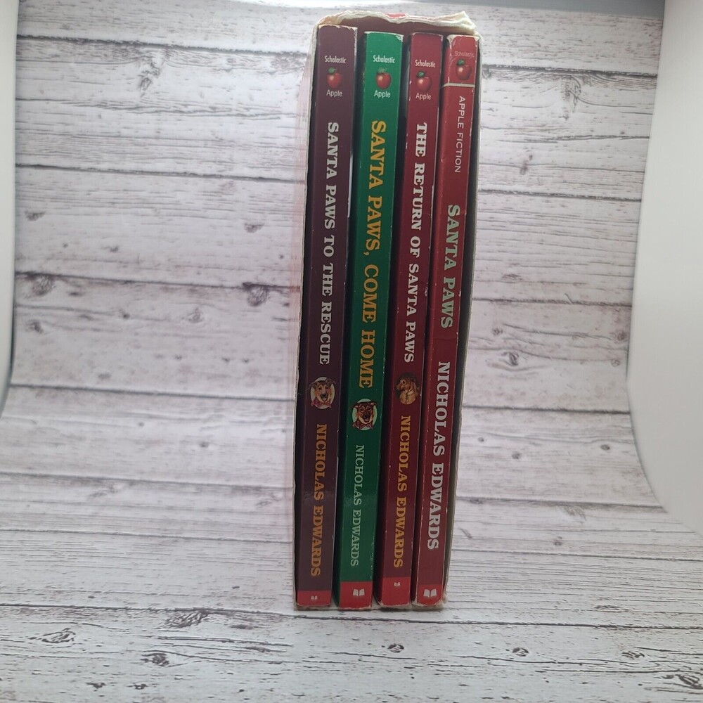 Santa Paws Paperback Book Box Set of 4 Scholastic Nicholas Edwards